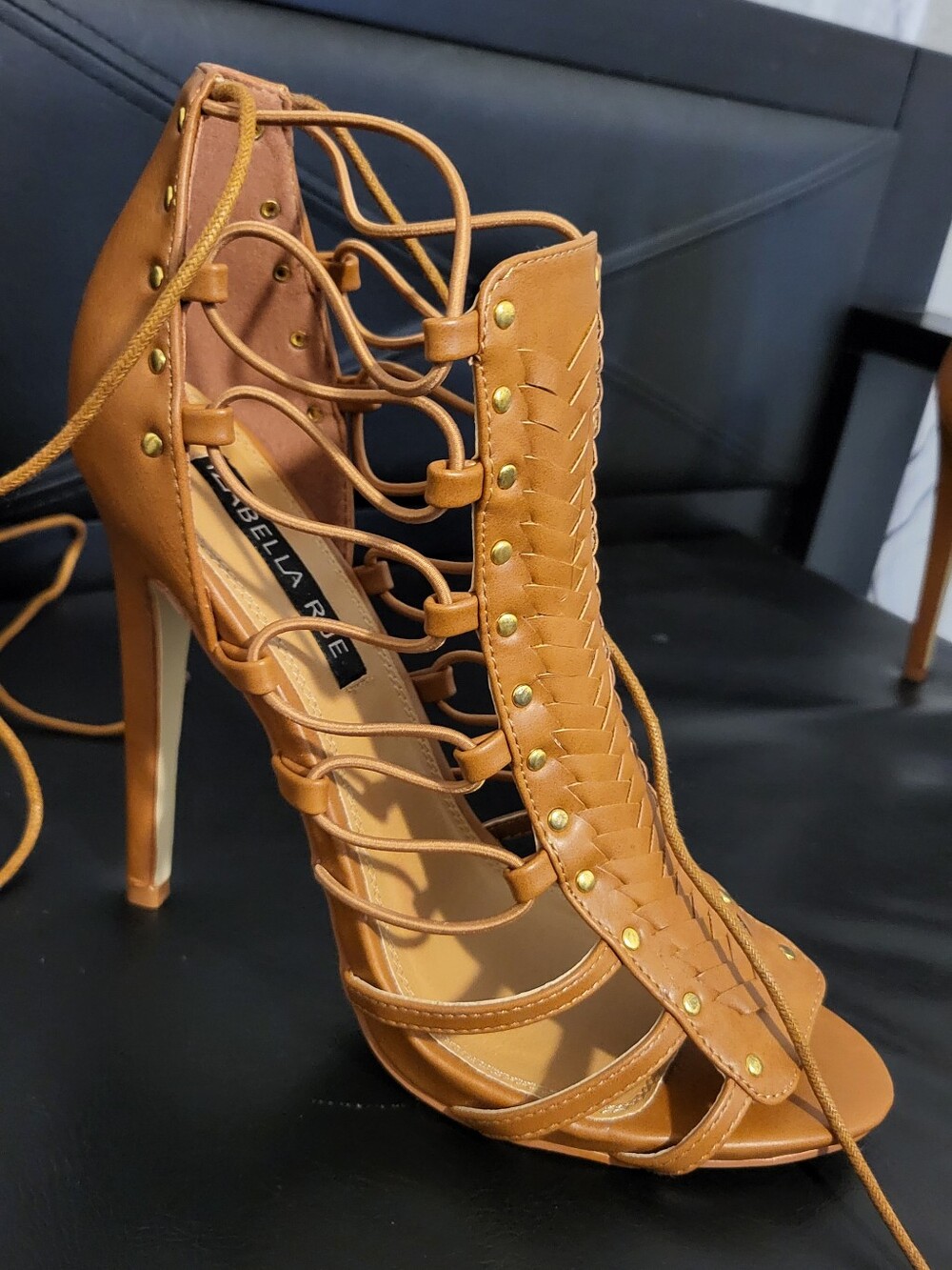 NIB Izabella Rue Serena Size 9 US Cognac
